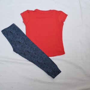 Online Kids Store: Red Shirt & Leggings